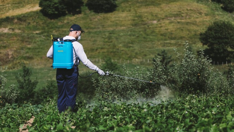 آموزش استفاده از سمپاش های دستی کشاورزی و باغبانی